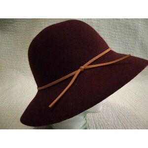 Women's One Size 100% Wool Burgundy Bucket Hat Small Brim Sun Hat